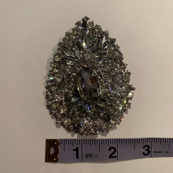 H) Bridal Tear Drop Rhinestone Crystal Pendant/Brooch - Picture 3 of 9